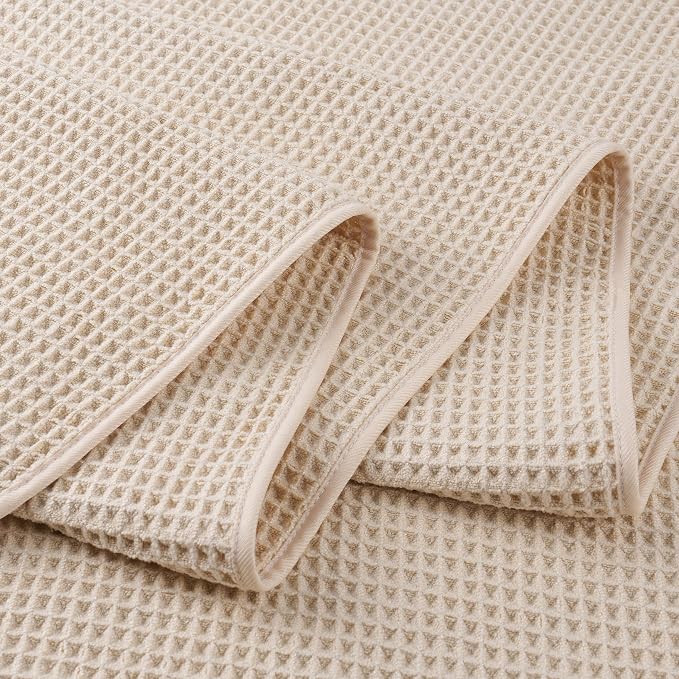 POLYTE 430 GSM Microfiber Oversize Quick Dry Lint Free Bath Towel, 60 x 30 in, 4 Pack (Waffle Weave) - Image 8