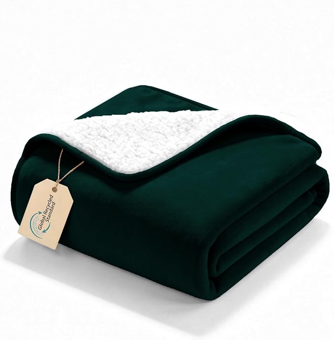 gogobunny Waterproof Bed Blanket, Reversible Sherpa Fleece Throw Blanket for Dog Puppy Cat, Furniture Cover Protects Bed Couch Sofa from Liquid Pee and Pet Fur (Forest Green, 25x35 inches) by gogobunny