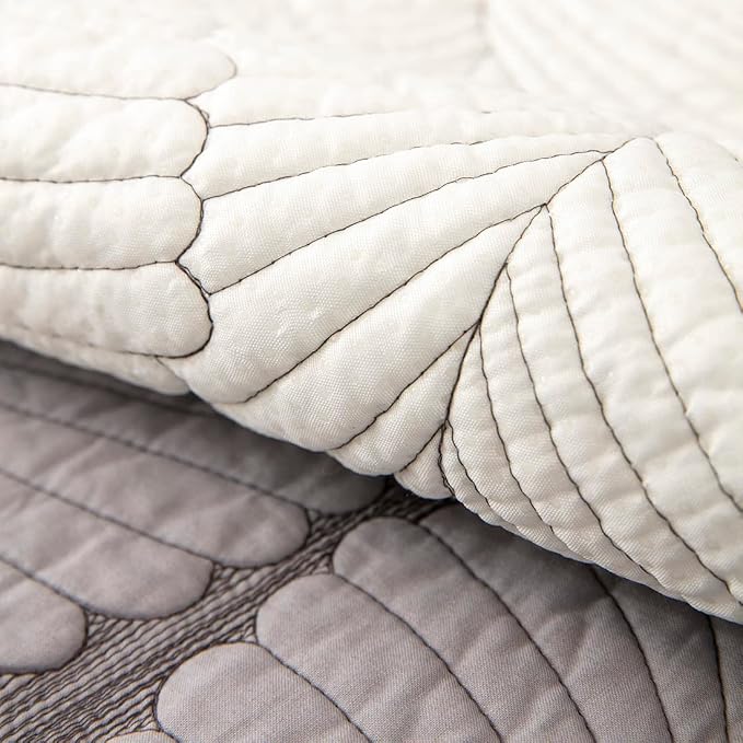 Solid Color Leaf Cotton Quilted Sofa Covers Anti-Slip Soft Sectional Couch Cover Washable Sofa Slipcover for Dogs Cats Pet (Grey,36''x47'') - Image 6