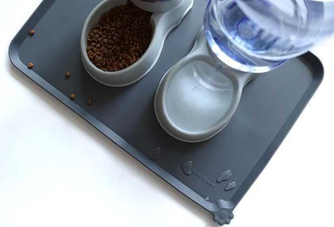 Hoki Found Large Silicone Pet Feeding Tray - Waterproof Dog Pet Cat Feeding Mat - Non Slip Pet Dog Cat Food Bowl Mats Placemat -Pet Water Mats for Carpet -Gray - Image 5