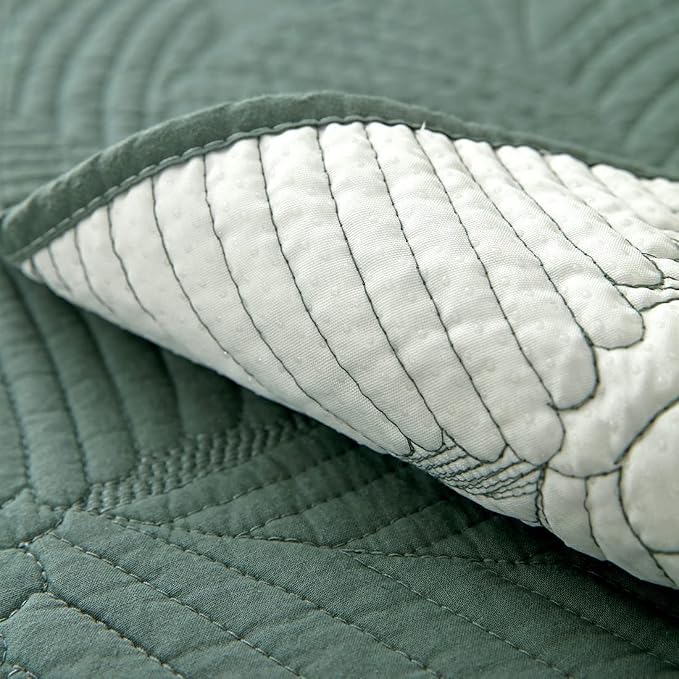 Solid Color Leaf Cotton Quilted Sofa Covers for 3 Cushion Couch Anti-Slip Soft Couch Cover for Dogs Pets Kids Recliner Loveseat L Shaped (Green,28''x94'') - Image 6