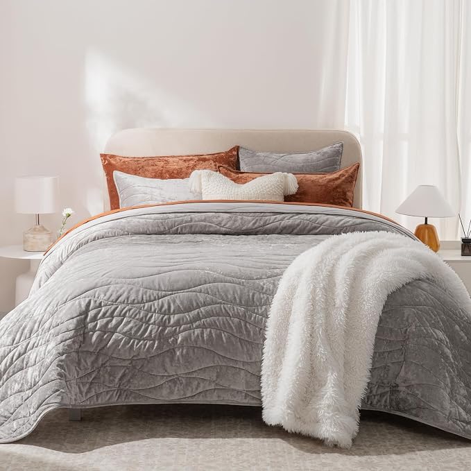 EverGrace Luxury Wave Crushed Velvet Quilt Set, Queen Size, Silver Gray | Luxurious Soft, Lightweight Velvet Comforter, Cozy Plush Oversized Bedspread Coverlet for All Season, with 2 Shams by EverGrace