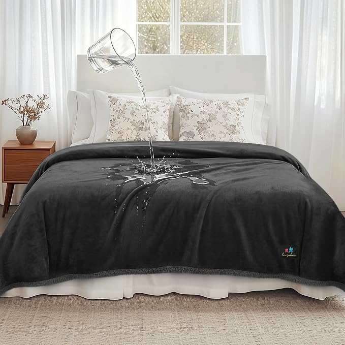 Luciphia Waterproof Pet Blanket, Liquid Pee Proof Dog Blanket for Sofa Bed Couch, Reversible Sherpa Fleece Furniture Protector Cover for Small Medium Large Dogs Cats, Black Queen Size（90" x 82"） by luciphia