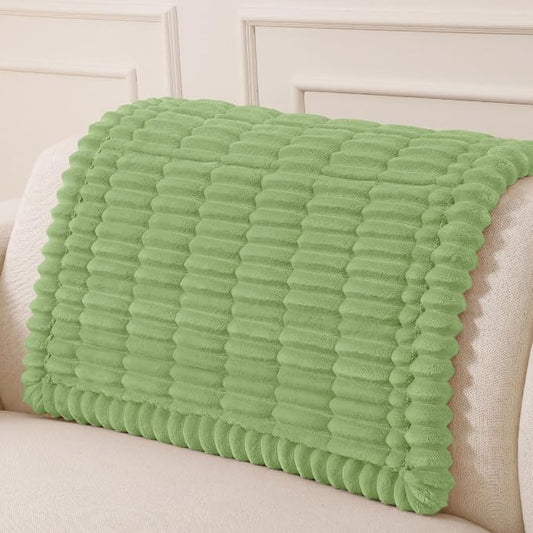hyha Couch Cover for Dogs, Washable Non Slip Plush Flannel Sofa Protector | Thick Flannel, Silicone Anti-Slip Backing, Pet Hair & Scratch Protection, Fits Sofa & Loveseat (35.4" x 35.4") by hyha
