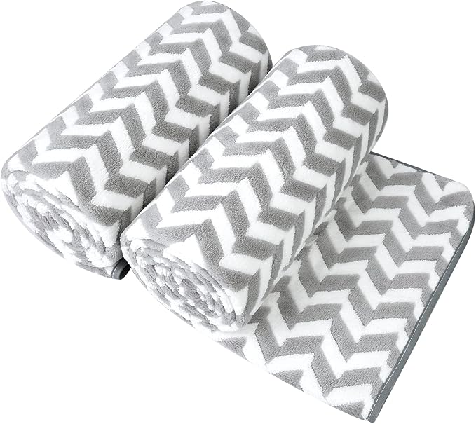 JML Microfiber Bath Towels, Chevron Grey, 30" x 60", 2 Pack | Hanging Loop, Oversized, Soft, Super Absorbent, Fast Drying, Use for Sports, Fitness, Yoga by JML