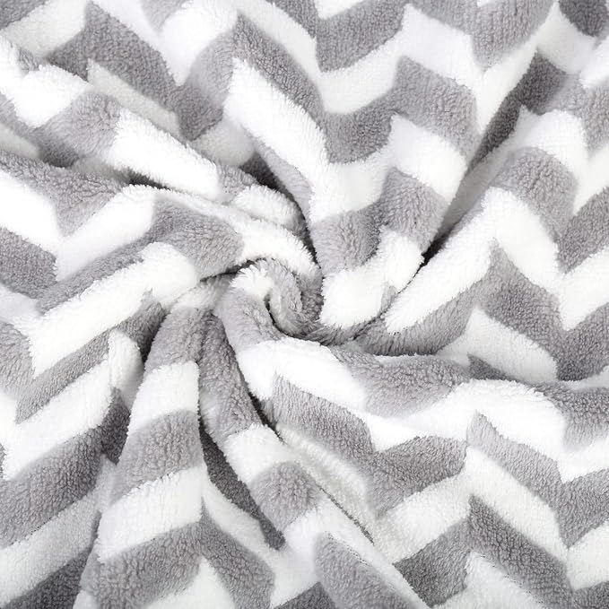 JML Microfiber Bath Towels, Chevron Grey, 30" x 60", 2 Pack | Hanging Loop, Oversized, Soft, Super Absorbent, Fast Drying, Use for Sports, Fitness, Yoga - Image 2