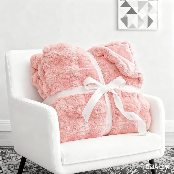 Waterproof Dog Blanket for Sofa Bed Couch, Couch Cover Blanket Fluffy Faux Rabbit Fur Reversible Furniture Protection, Pet Blanket for Medium Large Dogs Cats - Image 6
