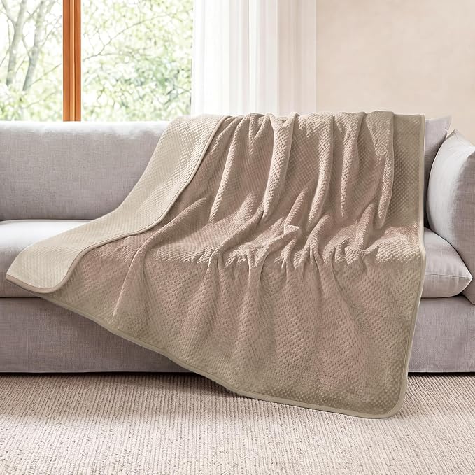Luciphia Waterproof Blanket for Large Dog Ultra-Soft & Calming Pet Throw Reversible Warm Fleece Durable Furniture Crate Couch Bed Cover Protector Machine Washable Leakproof Beige L (65''x57'') by luciphia