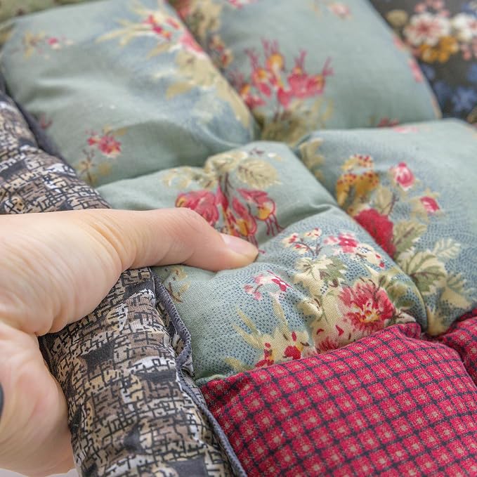Quilted Couch Cover for Dogs, Non-Slip Pad, Vintage Floral, 27 x 82 in | Cotton fabric, quilted PP filling, machine washable, patchwork design, protects sofas, window seats and floors - Image 3