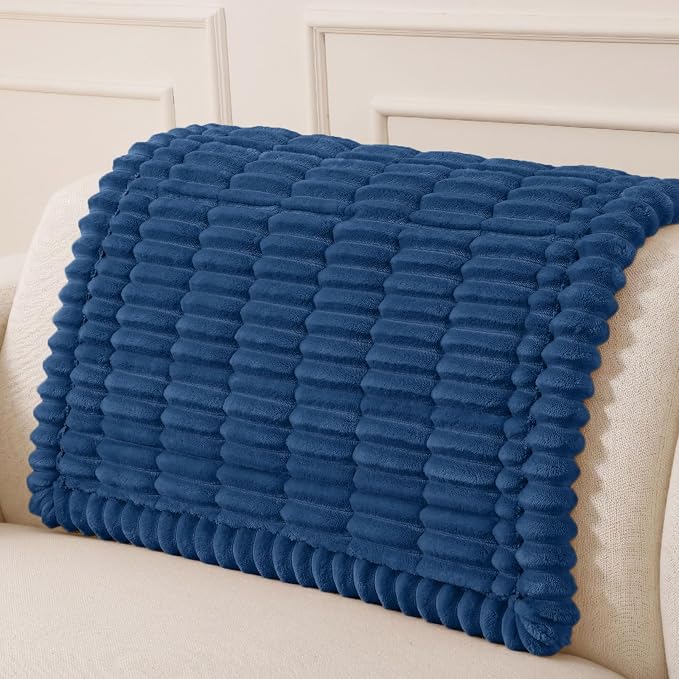 hyha Couch Cover for Dogs, Washable Non Slip Plush Flannel Sofa Protector | Thick Flannel, Silicone Anti-Slip Backing, Pet Hair & Scratch Protection, Fits Sofa & Loveseat (35.4" x 35.4") by hyha