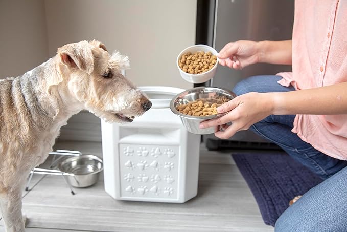 Vittles Vault Pawprint Pet Food Storage Container For Dog Food, Kibbles/Bird Seed/Oatmeal/Rice/Flour/Cereal, BPA Free, Plastic, Sealed Airtight For Cat Food, Up To 25 lb, Made in USA, With Scoop, Gray - Image 4
