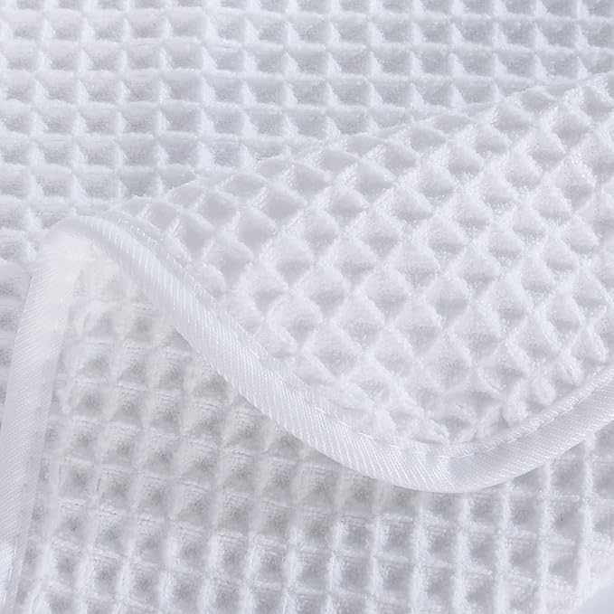 POLYTE 430 GSM Microfiber Oversize Quick Dry Lint Free Bath Towel, 60 x 30 in, 4 Pack (Waffle Weave) - Image 7