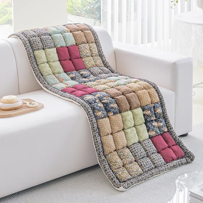 Quilted Couch Cover for Dogs, Non-Slip Pad, Vintage Floral, 27 x 59 in | Cotton fabric, quilted PP filling, machine washable, patchwork design, protects sofas, window seats and floors - Image 5