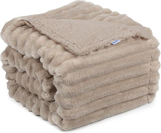 Waterproof Pet Blanket for Large Dogs & Cats - Reversible Calming Plush, Washable Furniture Cover for Couch, Bed, Car Seat, Blocks Leaks, Stains & Pet Fur (Line, 30"x40") by ZAKAPAWS