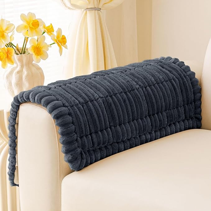 hyha Couch Cover for Dogs, Washable Non Slip Plush Flannel Sofa Protector | Thick Flannel, Silicone Anti-Slip Backing, Pet Hair & Scratch Protection, Fits Sofa & Loveseat (27.6" x 27.6") by hyha
