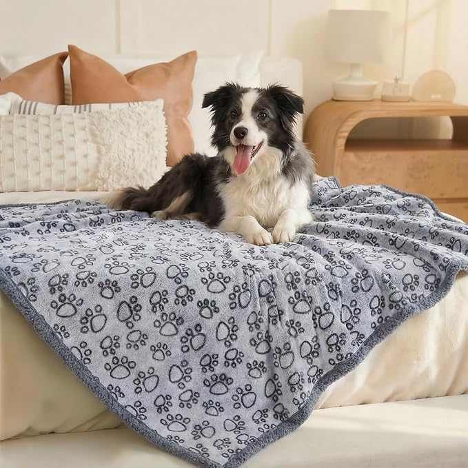 Luciphia Waterproof Pet Blankets for Couch Sofa Bed Cover Liquid Pee Proof Washable Soft Fluffy Large Dog Blanket Reversible Furniture Protection Paw Grey Large（65" x 57"） | Soft Print Pet Blanket Washable Pee Proof, Furniture Protector for Couch Sofa ... - Image 6