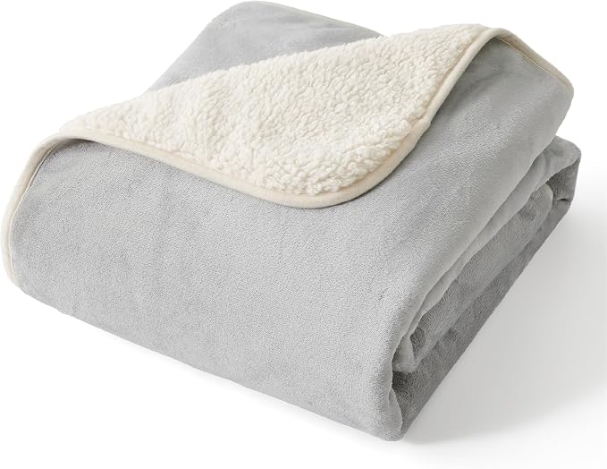 Bedsure Waterproof Dog Blankets for Small Dogs Soft Cat Blanket Warm,25X35 | Washable Plush Sherpa Fleece Puppy Blanket for Couch Protector, Reversible Cozy Calming Throw for Pet Indoor,Light Grey by Unknown
