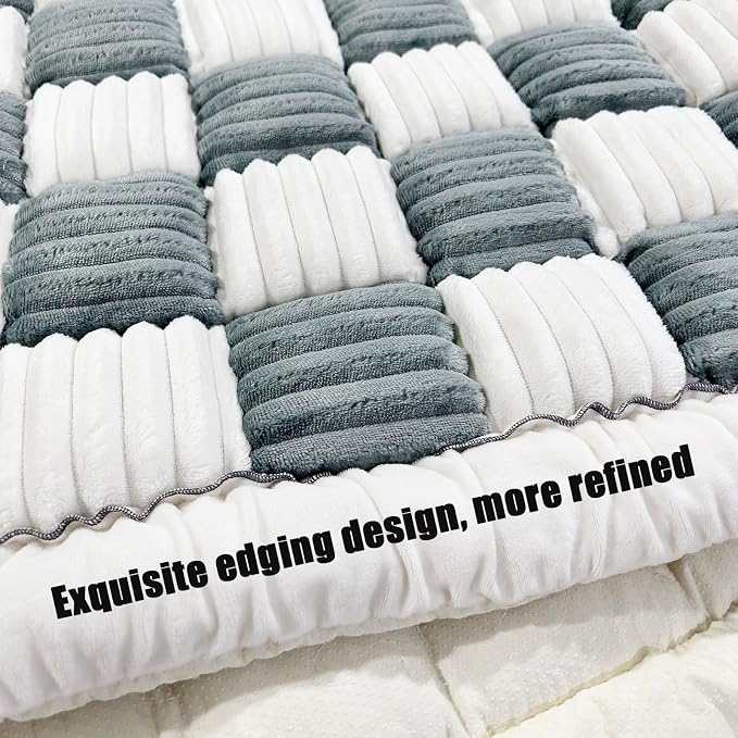 LiveGo Couch Cover for Dogs Washable, Sofa Cover Protector, Couch Covers for 3 Cushion Couch Sofa Pet Friendly, Soft, Non Slip (Cream Blue, 45x45 cm/17.7x17.7 in) - Image 4