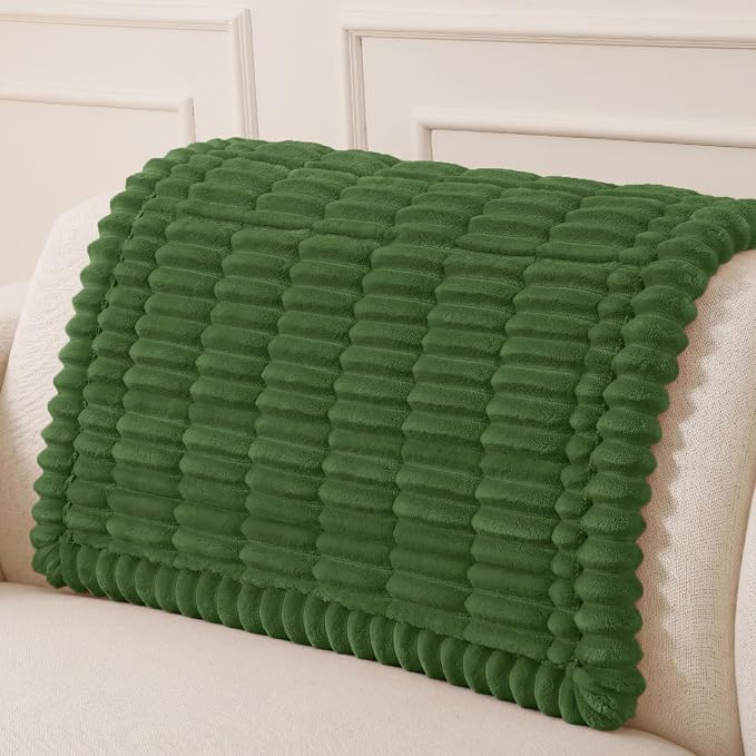 hyha Couch Cover for Dogs, Washable Non Slip Plush Flannel Sofa Protector | Thick Flannel, Silicone Anti-Slip Backing, Pet Hair & Scratch Protection, Fits Sofa & Loveseat (35.4" x 35.4") by hyha