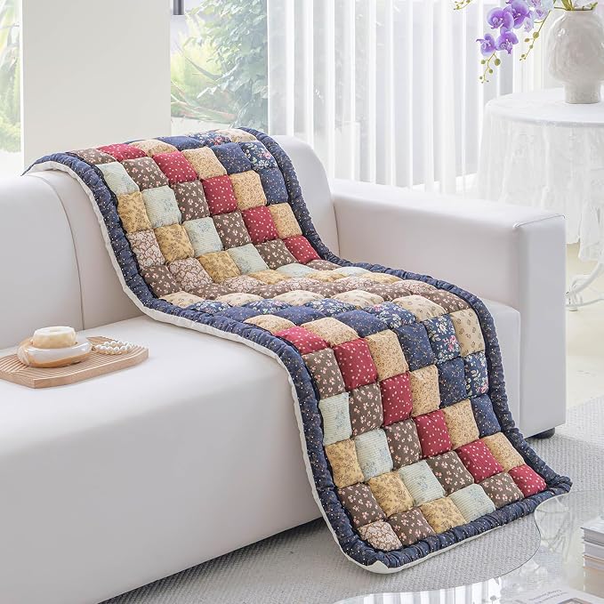 Quilted Couch Cover for Dogs, Non-Slip Pad, Classic, 27 x 70 in | Cotton fabric, quilted PP filling, machine washable, patchwork design, protects sofas, window seats and floors - Image 5