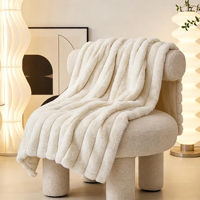 Waterproof Pet Blanket for Large Dogs & Cats - Reversible Calming Plush, Washable Furniture Cover for Couch, Bed, Car Seat, Blocks Leaks, Stains & Pet Fur (Cream, 30"x40") - Image 7