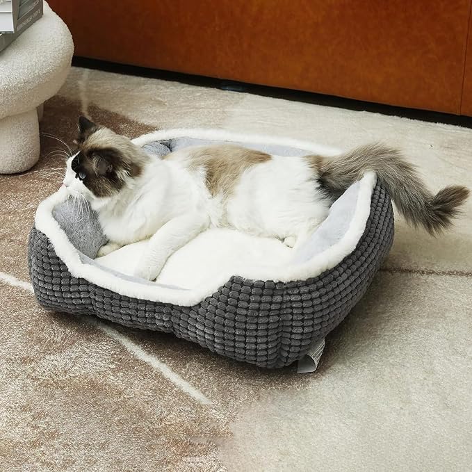 Luxury Square Grey Animal Bed - Super Soft, Washable, Anti-Slip & Water-Resistant, Suitable for Medium Size Dogs & Indoor Cats - Image 2