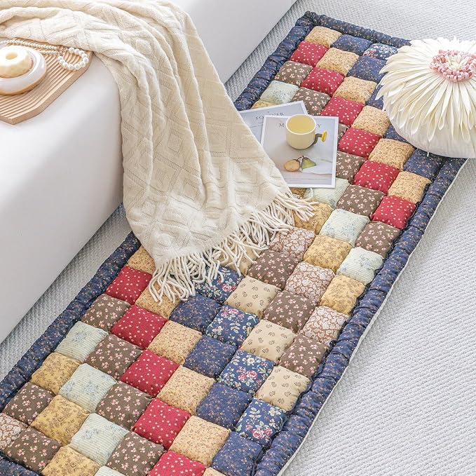 Quilted Couch Cover for Dogs, Non-Slip Pad, Classic, 27 x 82 in | Cotton fabric, quilted PP filling, machine washable, patchwork design, protects sofas, window seats and floors - Image 2