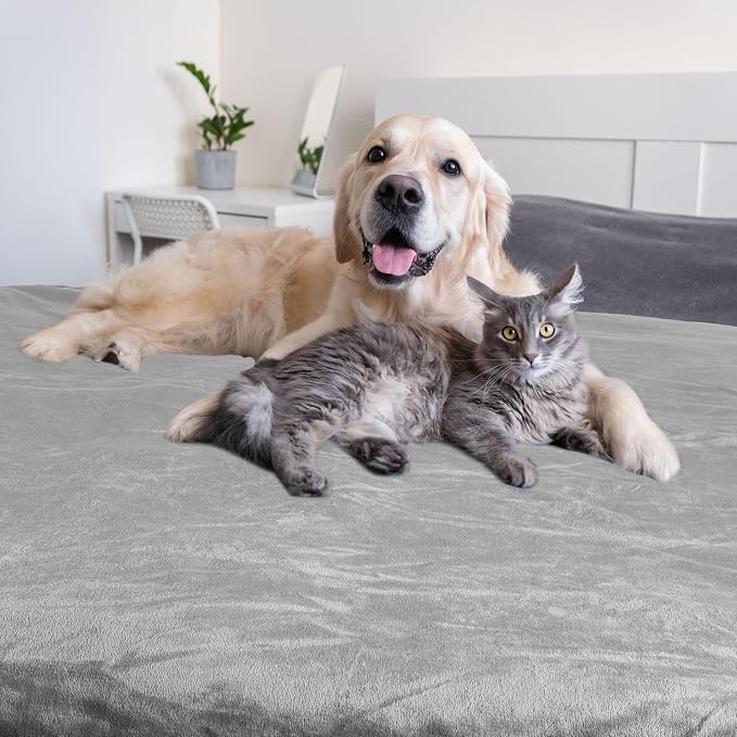 PETMAKER Dog Blanket - 60x80in Reversible Sherpa Blanket - Throw Blankets for Bed, Couch, Crate, or Car - Machine Washable Puppy Essentials (Gray) - Image 8