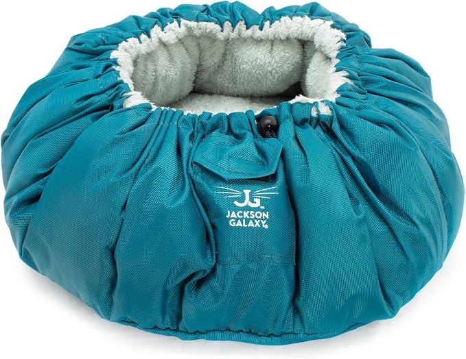 Jackson Galaxy Convertible Clamshell Cat Bed - Reversible and Fluffy, Scent Soaker - Image 4