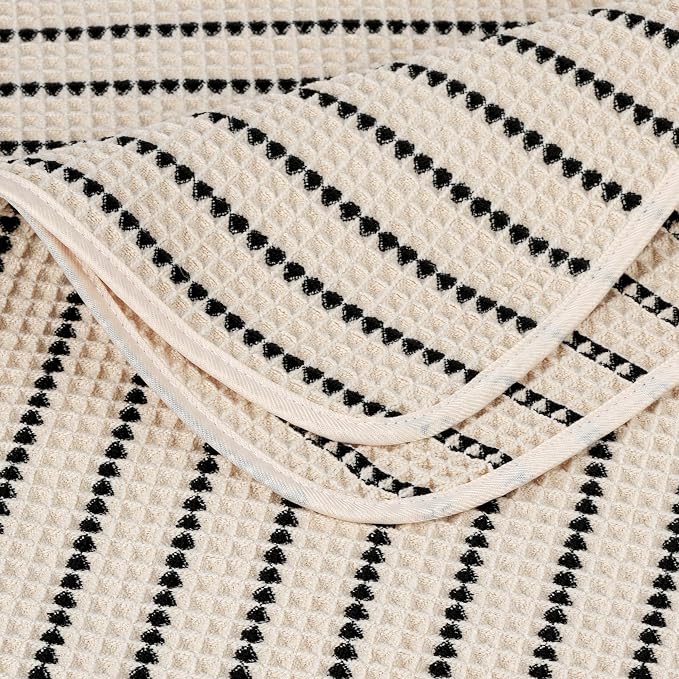 POLYTE 430 GSM Microfiber Oversize Quick Dry Lint Free Bath Towel, 60 x 30 in, 4 Pack (Waffle Weave) - Image 8