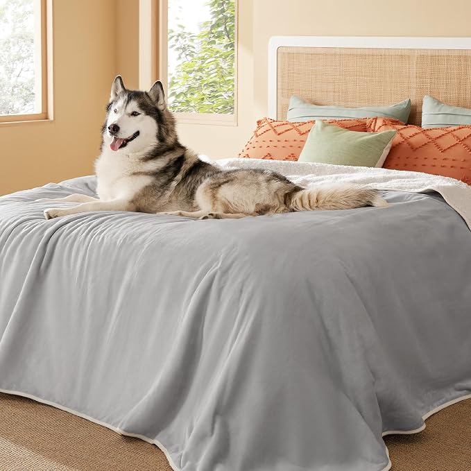 Bedsure Waterproof Blanket for Bed Soft Sherpa Fleece Throw,King 108"x86" | Plush Cozy Calming Reversible Dog Blankets for Large Senior Dogs,Warm Bed Couch Cover,Pet Furniture Protector,Light Grey by Unknown