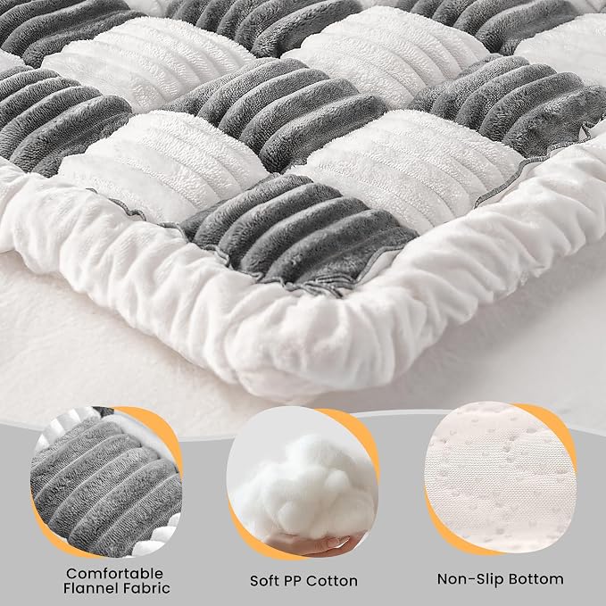 HiPetpy Backseat Dog Bed Mat, Non-Slip Dog Bed for Car Back Seat, Soft & Cozy Dogs Blanket, Washable Travel Pet Mat Seat Protector for Cars, SUVs, Trucks (Grey/White, 51.1" L x 23.6" W x 1.5" Th) - Image 3