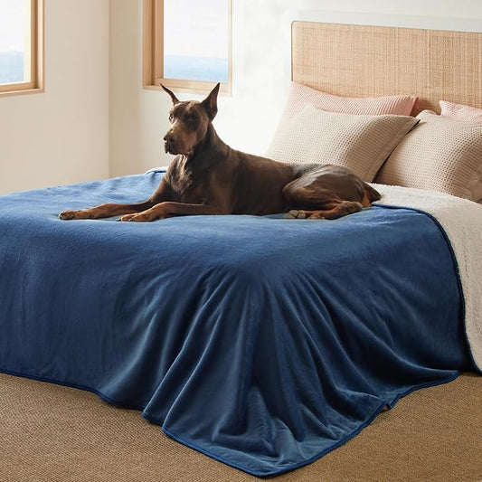 Bedsure Waterproof Blanket for Bed Soft Sherpa Fleece Throw,King 108"x86" | Plush Cozy Calming Reversible Dog Blankets for Large Senior Dogs,Warm Bed Couch Cover,Pet Furniture Protector,Blue by Unknown