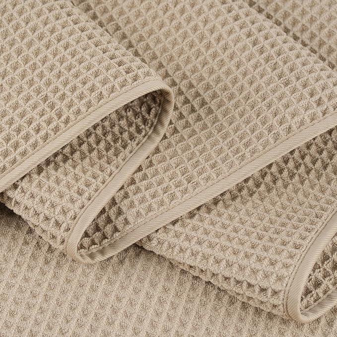 POLYTE 430 GSM Microfiber Oversize Quick Dry Lint Free Bath Towel, 60 x 30 in, 4 Pack (Waffle Weave) - Image 8